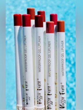 (PNK NDE)BELLE BEAUTY by Kim Gravel Waterproof Gel Lip Liner in PINK NUDE